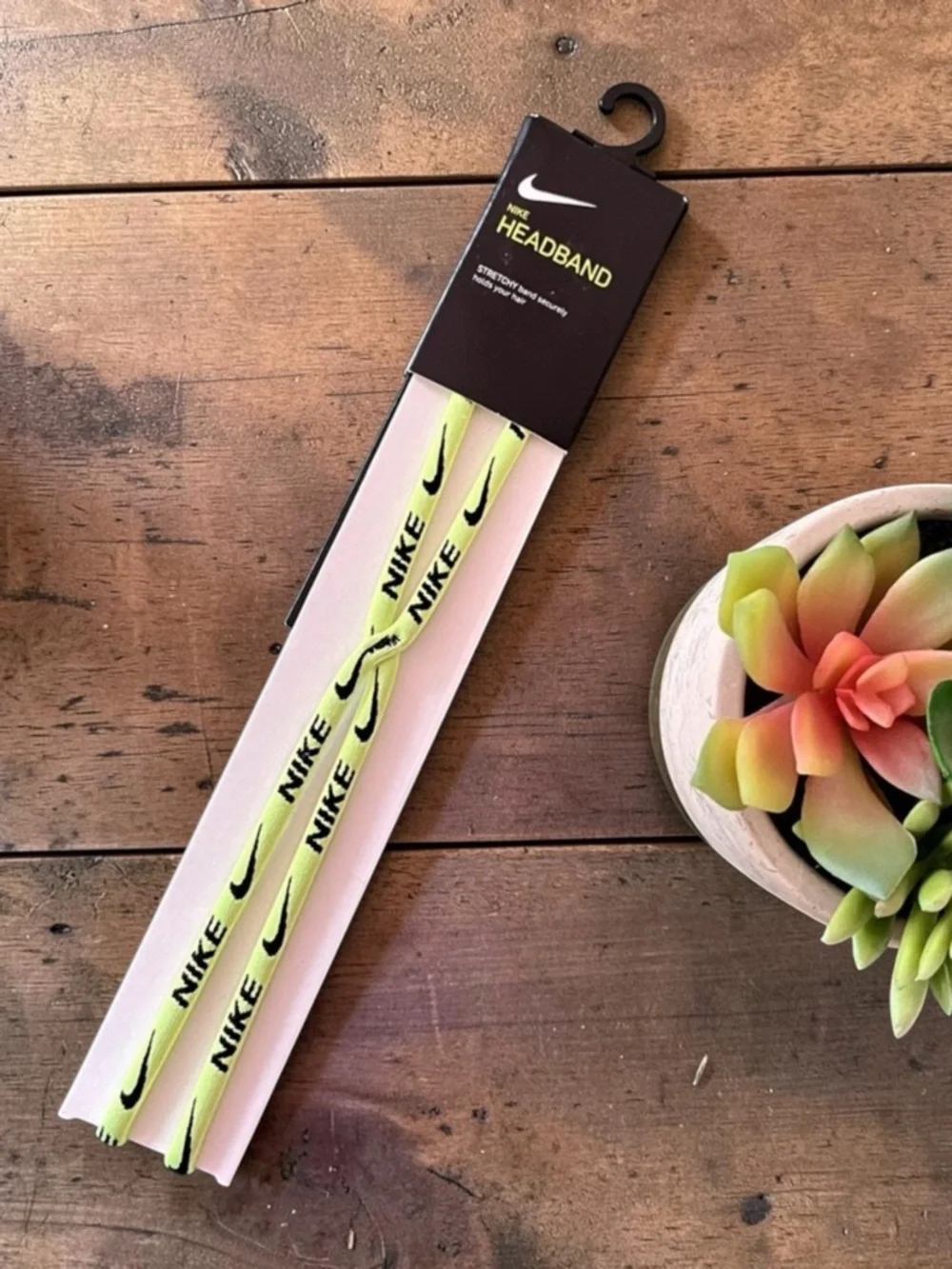NIKE Women’s Skinny Headband – Neon Volt Script, Stretchy No‑Slip Fit – NWT